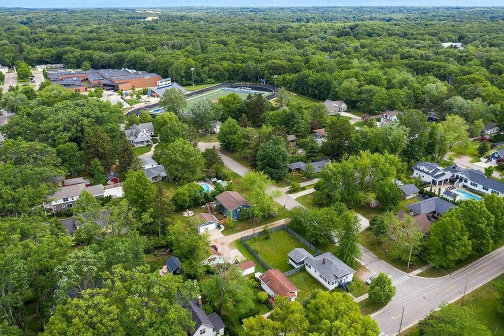 2Min Walk Downtown-Pet Friendly-Offstreet Parking Villa Saugatuck Exterior photo