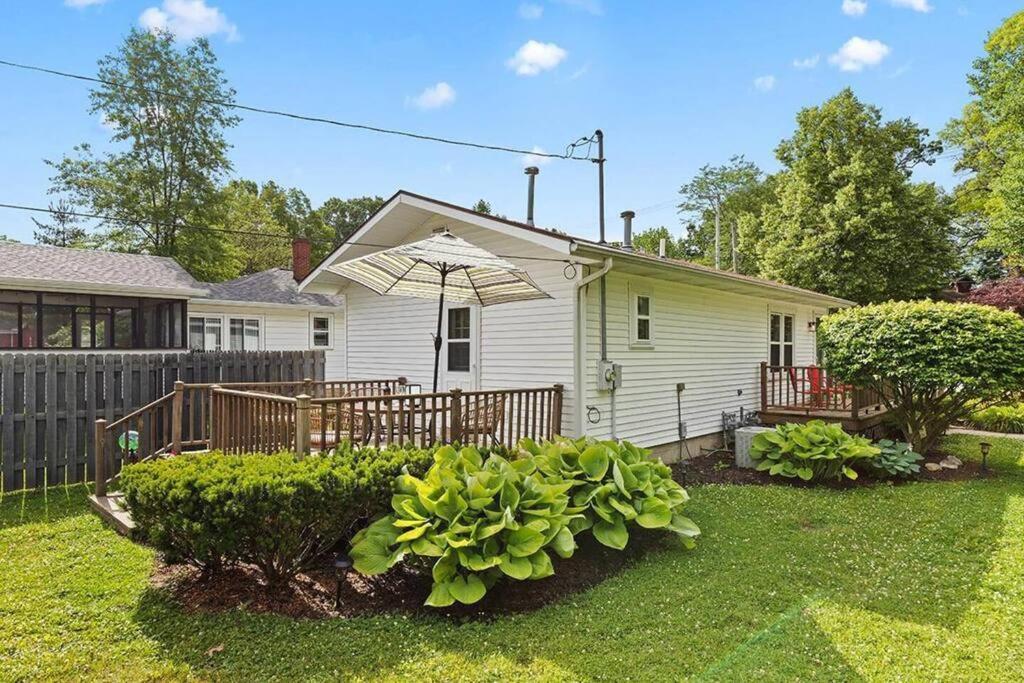 2Min Walk Downtown-Pet Friendly-Offstreet Parking Villa Saugatuck Exterior photo