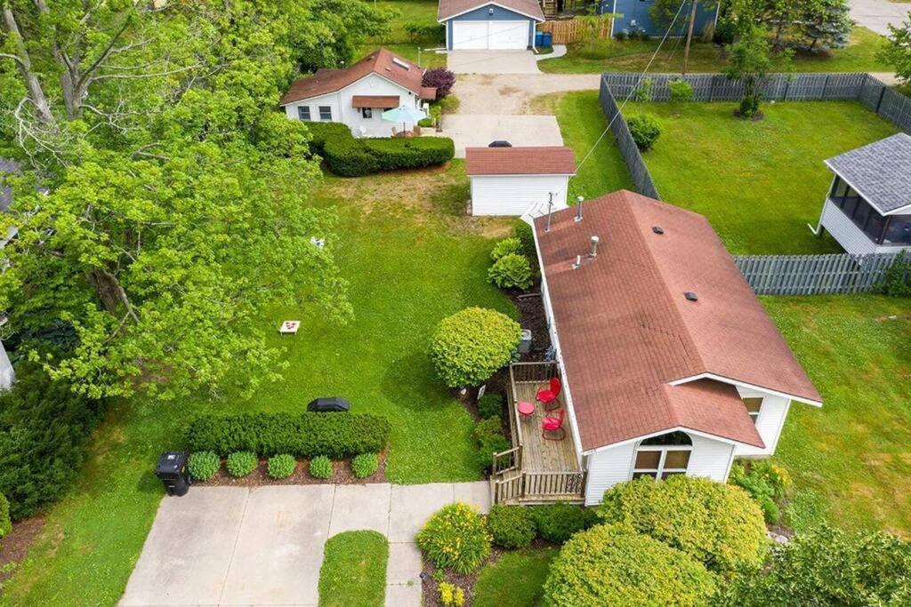 2Min Walk Downtown-Pet Friendly-Offstreet Parking Villa Saugatuck Exterior photo