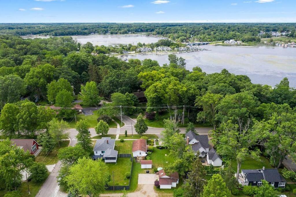 2Min Walk Downtown-Pet Friendly-Offstreet Parking Villa Saugatuck Exterior photo